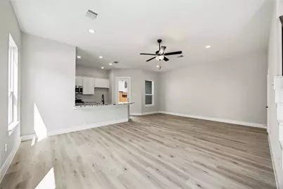 13218 Opera Drive, Houston, TX 77047 - Photo 3