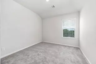 14922 Eagle Feather Dr, Houston, TX 77090 - Photo 29