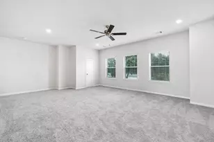 14922 Eagle Feather Dr, Houston, TX 77090 - Photo 21