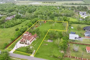 8917 Hawk Rd, Pearland, TX 77584 - Photo 3