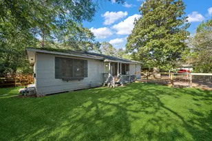 412 Dunnam Ave, Cleveland, TX 77327 - Photo 3