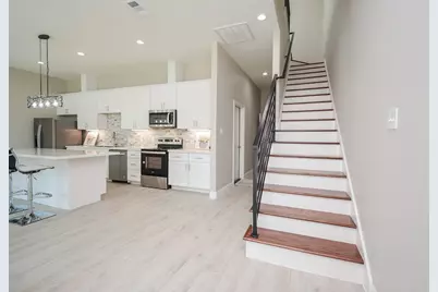 149 S 66 Street, Houston, TX 77011 - Photo 13
