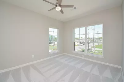 149 S 66 Street, Houston, TX 77011 - Photo 19