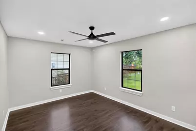 428 Van Molan Street, Houston, TX 77022 - Photo 25