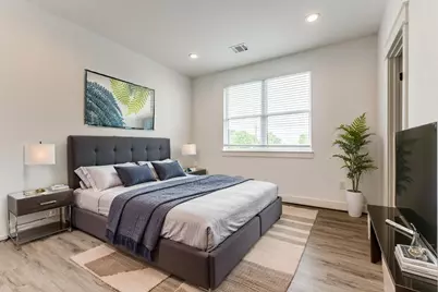 728 E 38th Street, Houston, TX 77022 - Photo 9