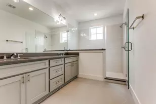 728 E 38th St, Houston, TX 77022 - Photo 7
