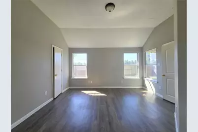 811 Forest Hillside Lane, Houston, TX 77067 - Photo 15