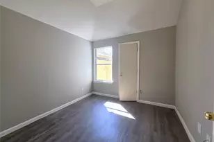 811 Forest Hillside Ln, Houston, TX 77067 - Photo 9