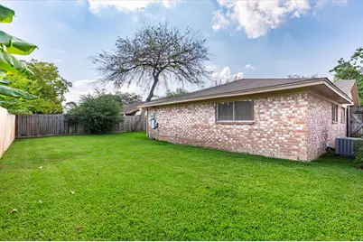 9306 Sanford Road, Houston, TX 77031 - Photo 29