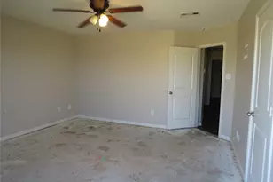 8006 Distant Harbor Rd, Baytown, TX 77523 - Photo 7