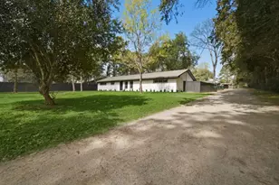 700 W Dogwood St, Woodville, TX 75979 - Photo 1