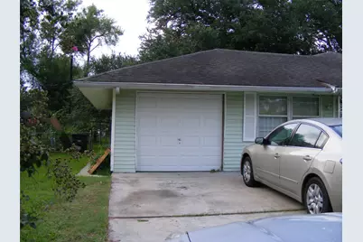 5751 Bellfort Street, Houston, TX 77033 - Photo 5