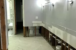 1616 Milian Cir, Sweeny, TX 77480 - Photo 11