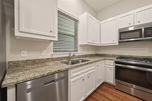 11504 Main Pine Dr, Houston, TX 77025 - Photo 15