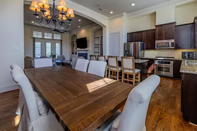 10929 Upland Park, Houston, TX 77043 - Photo 9