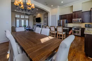 10929 Upland Park, Houston, TX 77043 - Photo 9