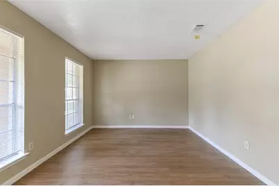 10427 Huntington Place Drive, Houston, TX 77099 - Photo 7