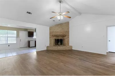 10427 Huntington Place Drive, Houston, TX 77099 - Photo 3