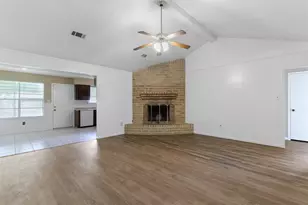 10427 Huntington Pl Dr, Houston, TX 77099 - Photo 3