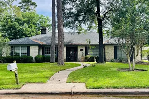 2007 River Falls Dr, Houston, TX 77339 - Photo 1