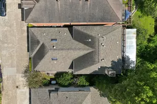 9507 Bayou Brook St, Houston, TX 77063 - Photo 43