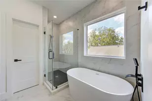 3639 Rebecca St, Houston, TX 77021 - Photo 5