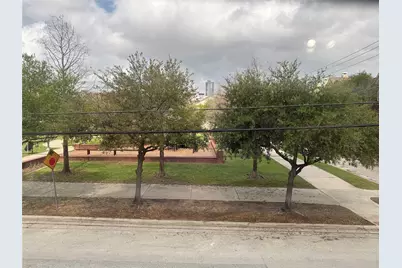 1908 Bailey Street, Houston, TX 77006 - Photo 15