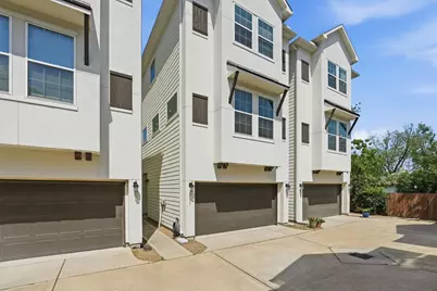 2057 Sherwood Forest Street, Houston, TX 77043 - Photo 3