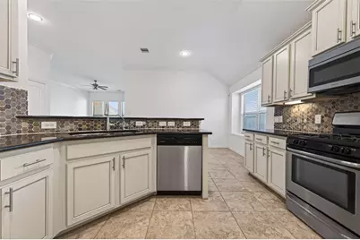 7022 Genesis Cove Court, Spring, TX 77379 - Photo 5