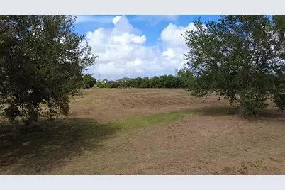 9100 Delesandri Drive, Hitchcock, TX 77563 - Photo 17