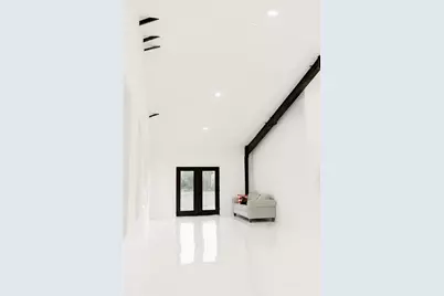 9100 Delesandri Drive, Hitchcock, TX 77563 - Photo 17