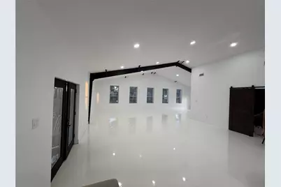 9100 Delesandri Drive, Hitchcock, TX 77563 - Photo 25