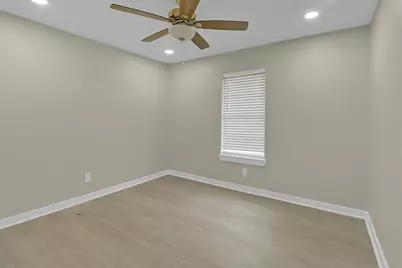 8010 Botany Lane, Houston, TX 77075 - Photo 9