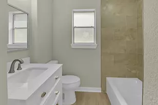 8010 Botany Ln, Houston, TX 77075 - Photo 5