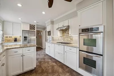 6015 Dumfries Drive, Houston, TX 77096 - Photo 9