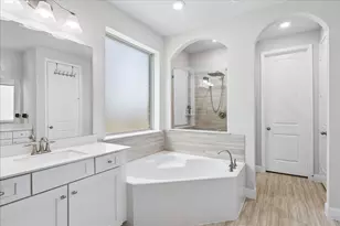 615 Running Iron Ln, Magnolia, TX 77354 - Photo 17