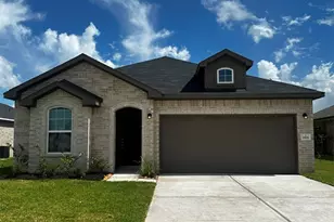 2818 Coral Dr, Texas City, TX 77591 - Photo 1