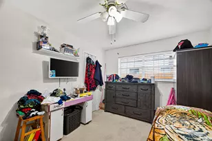 8222 La Roche Ln, Houston, TX 77036 - Photo 19