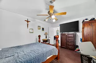 8222 La Roche Ln, Houston, TX 77036 - Photo 13