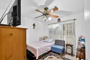 8222 La Roche Ln, Houston, TX 77036 - Photo 23