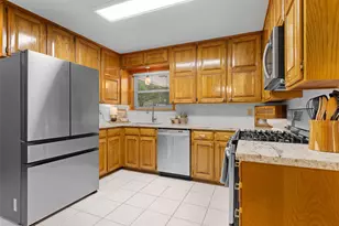 8706 Greenleaf Dr, College Station, TX 77845 - Photo 11