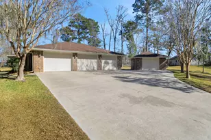 41 S Holly Gln Dr, Point Blank, TX 77364 - Photo 3