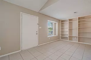 7027 Inkberry Dr, Houston, TX 77092 - Photo 5