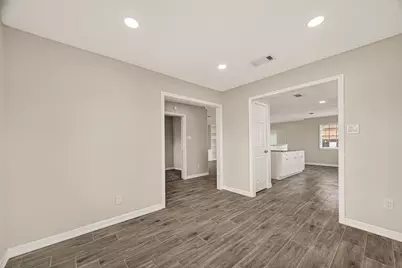 7627 Green Lawn Drive, Houston, TX 77088 - Photo 21