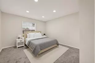 7627 Green Lawn Dr, Houston, TX 77088 - Photo 7