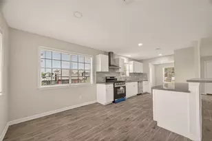 7627 Green Lawn Dr, Houston, TX 77088 - Photo 13