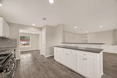 7627 Green Lawn Drive, Houston, TX 77088 - Photo 19