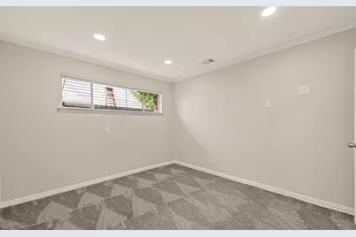 7627 Green Lawn Drive, Houston, TX 77088 - Photo 25