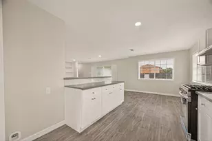 7627 Green Lawn Dr, Houston, TX 77088 - Photo 17