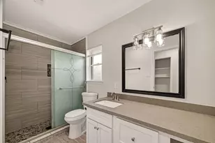 7627 Green Lawn Dr, Houston, TX 77088 - Photo 31